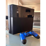 Playstation 4 (ps4) - 500 Gb + 2 Joysticks