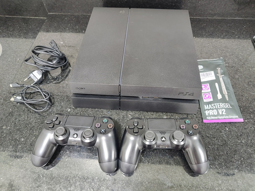 Sony Playstation 4 Ps4 Com Dois Controles 