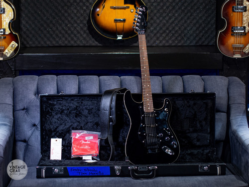 Guitarra Fender Tom Morello Stratocaster, Black