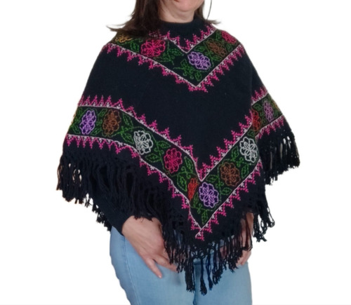 Poncho Quechquemitl / Manufactura Mexicana