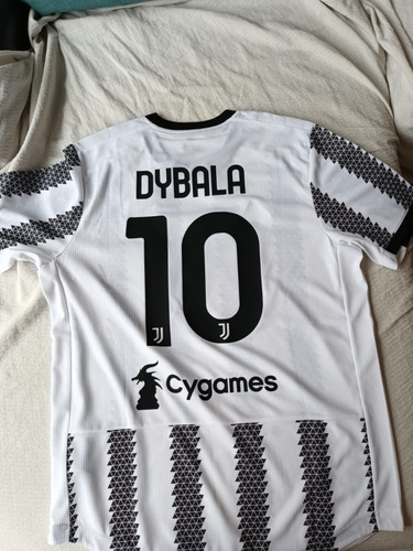 Camiseta De La Juventus adidas Usado Talle M Dybala Impecab.