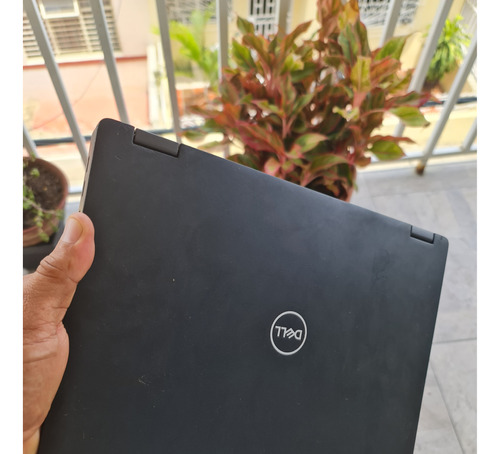 Dell Latitude 7389