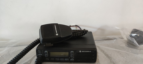 Radio Móvil Analógica Digital Bidireccional Motorola Dem400