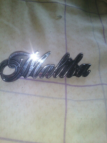 Emblema De Chevrolet Malibu Original Foto 2