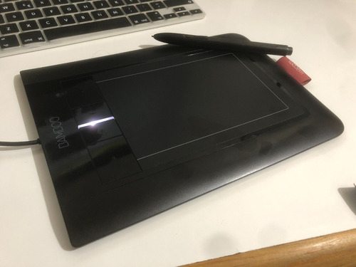 Tableta Digitalizadora Wacom Bamboo Pen & Touch  Black