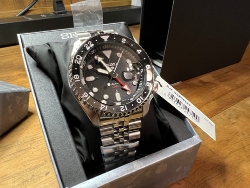 Reloj Seiko 5 Sports Style Gmt Negro 42,5mm Ssk001k1