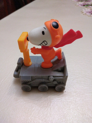 Figura De Colección Snoopy Wagon Mcdonald 