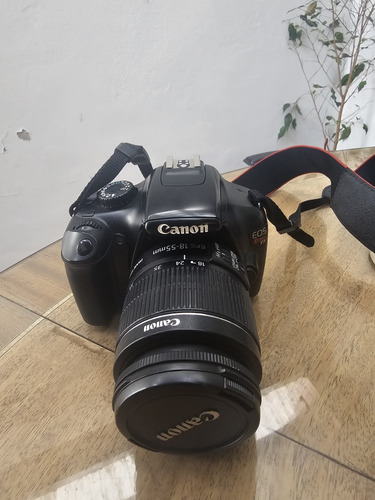 Camara Canon Eos T3