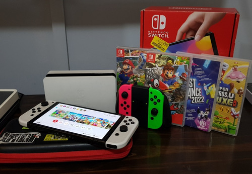 Nintendo Switch Oled + Juegos + Joycons + Funda