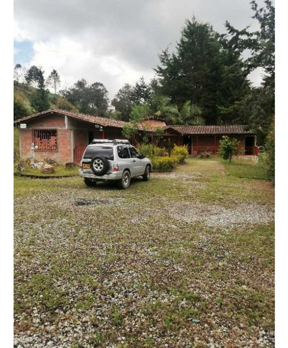 Finca En Venta, Vereda Chaparral, Guarne Antioquia
