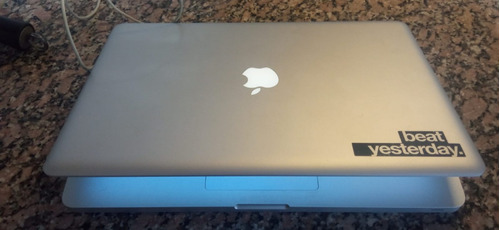 Vendo Macbook Pro Pantalla 15.4 PuLG. Sist Op Macos Catalina