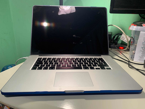 Apple Macbook Pro 15 A1398 (mid 2014) Core I7 16gb Ram