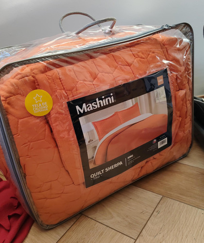 Quilt Sherpa Mashini Naranjo King (nuevo)