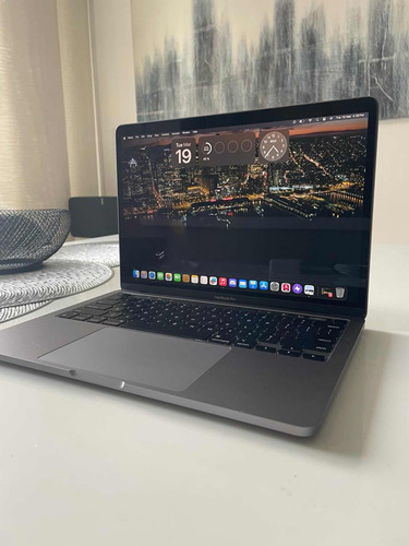 Macbook Pro Modelo 2022