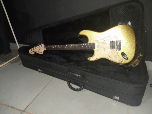 Fender Highway One American Gold Sparkle (única) Canhota
