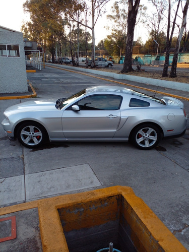 Ford Mustang Coupe 4.0