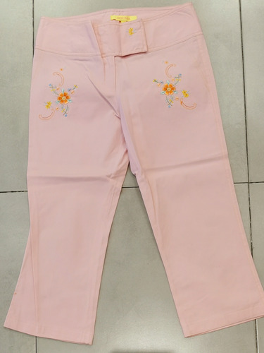 Pantalón Rosa Con Flores Bordadas Jazmin Chebar T3