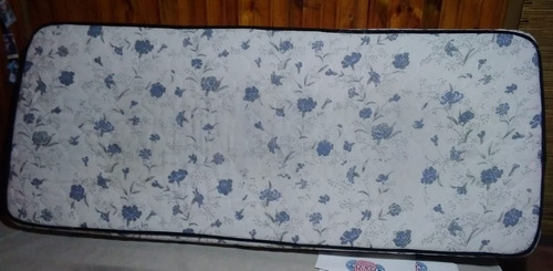 Cama De 1 Pza Con Base De Somier, Colchon Semi Nuevo Y Mas