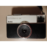 Antigua Cámara Fotográfica Kodak Instamatic 133 Con Estuche