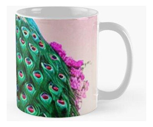 Taza Pavo Real Azul De Gloria Completa Sobre Flores Rosadas 