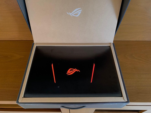 Laptop Asus Rog Strix Gaming Modelo 17 + Gtx 1060