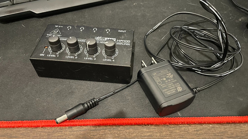 Amplificador De Fones Behringer Ha400 Microamp 4 Canais