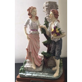 Pareja Victoriana En Porcelana Fina - The Micena Collection