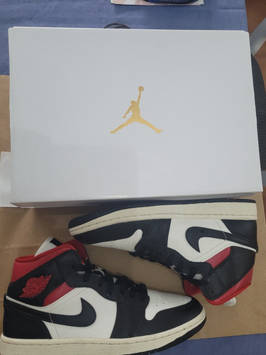 Nike Air Jordan 1 7,5
