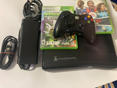 Xbox 360  Slim 4gb + 2 Juegos ,usado  Buen Estado 