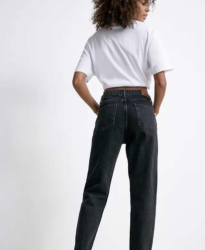 Jean Nuevo Urban Outfitters Mom 26