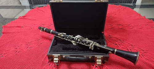 Clarinete Weril Sib 17 Chaves Muito Boa + Estojo Rigido