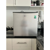 Refrigerador Frigobar Midea Mrdd02g2nbg Silver Uso De 1 Mes