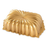 Molde Para Torta Classic Fluted Loaf Nordic Ware®