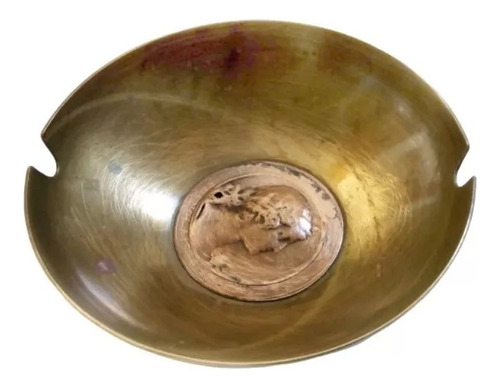 Antiguo Cenicero De Bronce Con Medalla De Cobre - 10,5 Cm