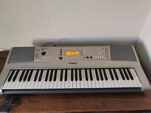 Yamaha Psr E313 