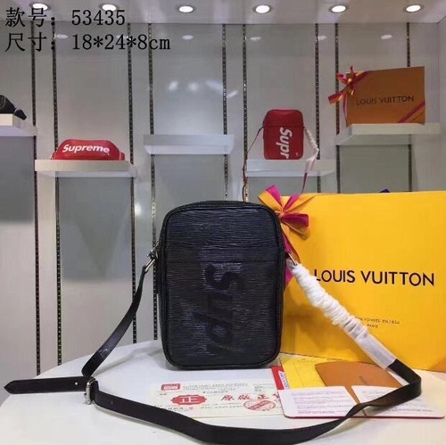 Morral Mediano Supreme Louis Vuitton Lv  Bolsa Etiquetas