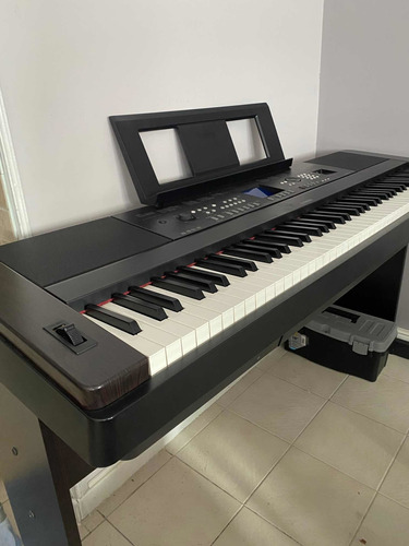 Piano Yamaha Dgx 650