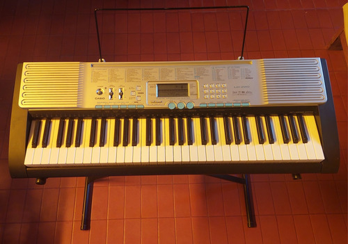 Piano Casio Lk-220