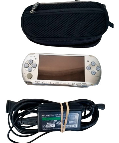 Psp Slim Modelo 3001 Plateado Con Memoria 64gb 