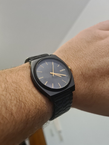 Reloj Nixon Time Teller Matte Black Gold Negro Mate Dorado