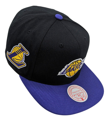 Gorra Mitchell & Ness Lakers Side Core 2.0 Negra 2023 40