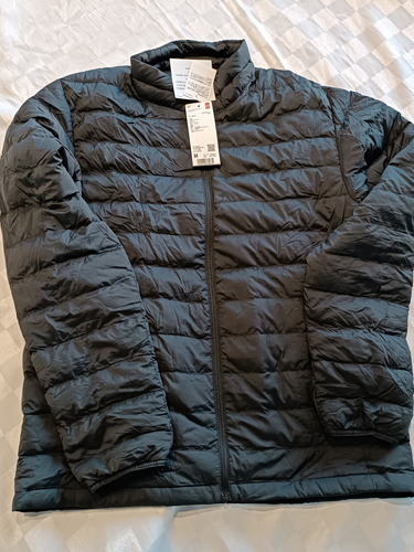 Campera Negra Uniqlo Ultra Ligth Dowm Jacket 