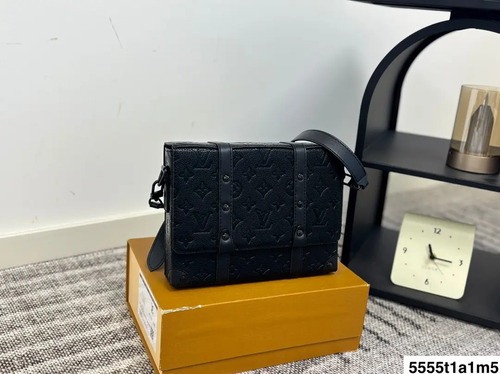 Paquete Postal Lv Louis Vuitton Trunk Messenger 24fw Bolsas