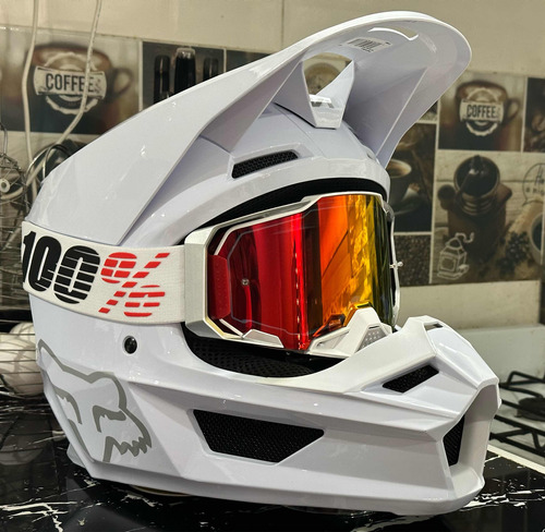 Casco Fox V1