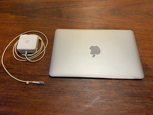 Macbook Air 11.6  2011 A1370 Core I5, Ram 4 Gb Ssd 256