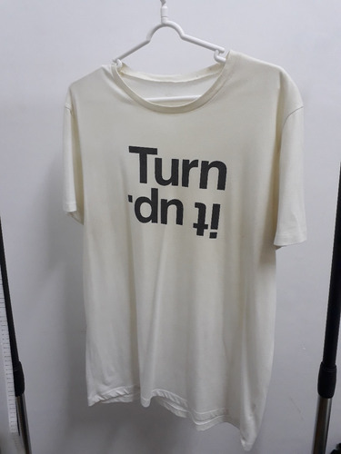 Camiseta Turn It Up M