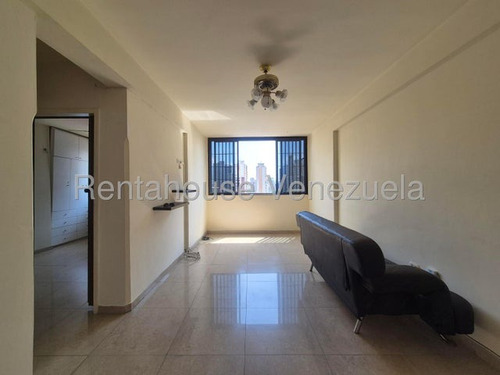 Tg Apartamento Funcional Listo Para Estrenar, En Venta En Los Palos Grandes 25-17708 Ys - Imagen 4