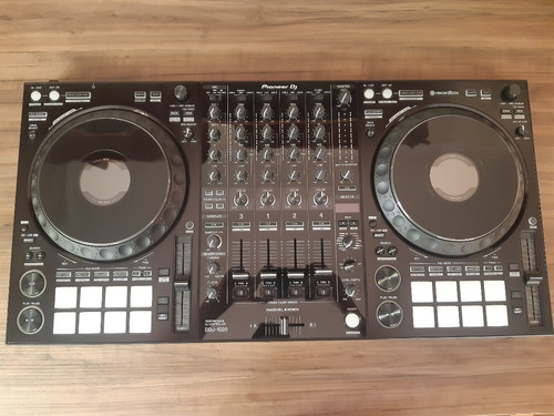 Controlador Dj Pioneer Ddj-1000 Preto 4 Canais 110-220v