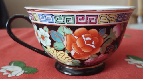 Taza Antigua Con Motivos Florales Made In China