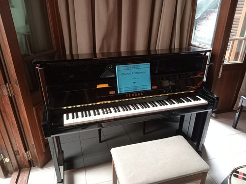 Piano Vertical Yamaha Jx113 T Pe Ébano Pulido Como Nuevo!